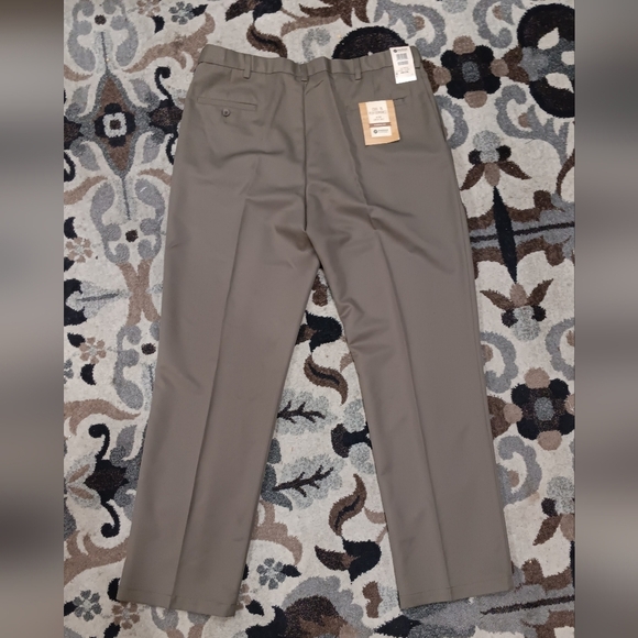 Haggar Classic Tan Cool 18 Pants No Iron Flat Front New Trouser Men’s Sz 40X34 - Picture 2 of 4